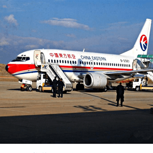 武汉机场货运航空快运业稳步发展的原因是什么？